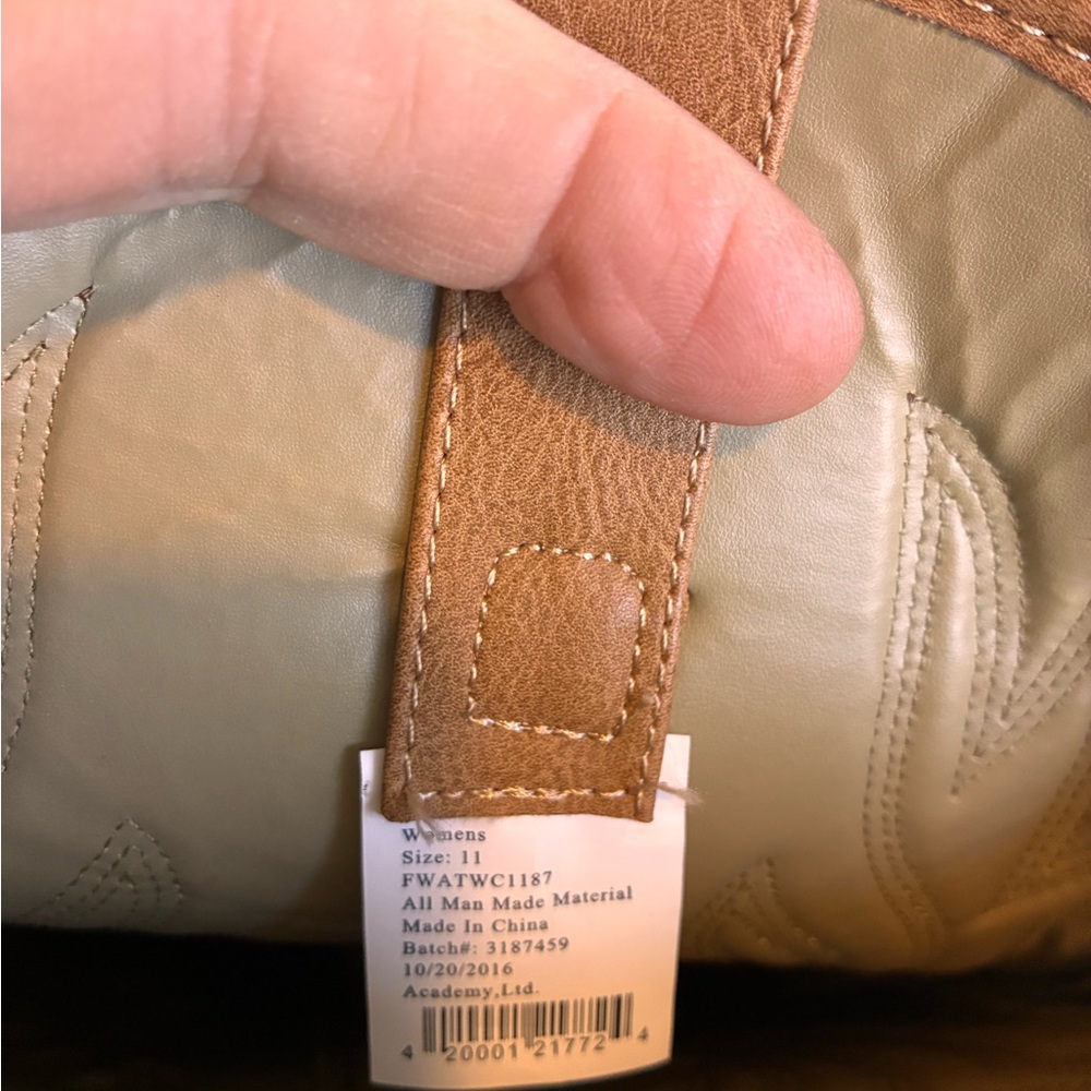 Austin Trading Co Western Boots (11) - Picture 5 of 5